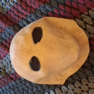 Silent stalker rubber mask alien like, Spirit Halloween